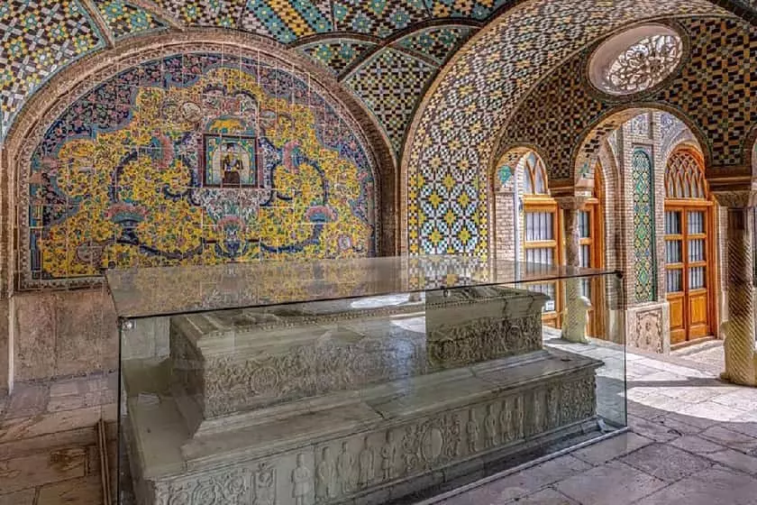 قبر ناصرالدین شاه کجاست